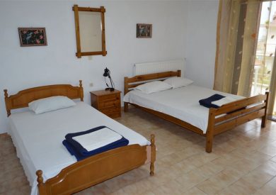Grcka apartmani letovanje, Nea Vrasna, Vila Ioanna, spavaća soba u apartmanu
